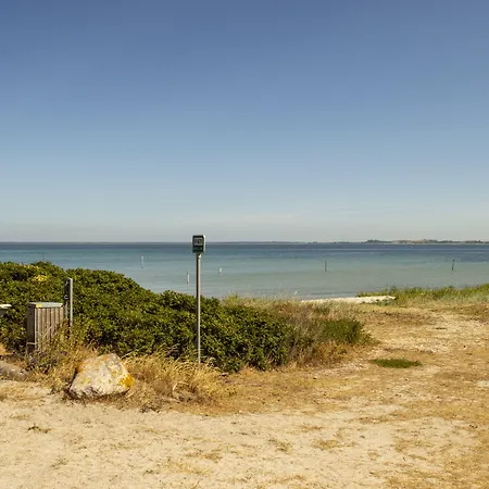 לינה וארוחת בוקר Samso Perlen 2*